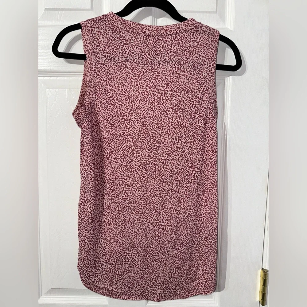 Athleta Leopard Print Pink Sleeveless Muscle Tee (XS) - Picture 16 of 16